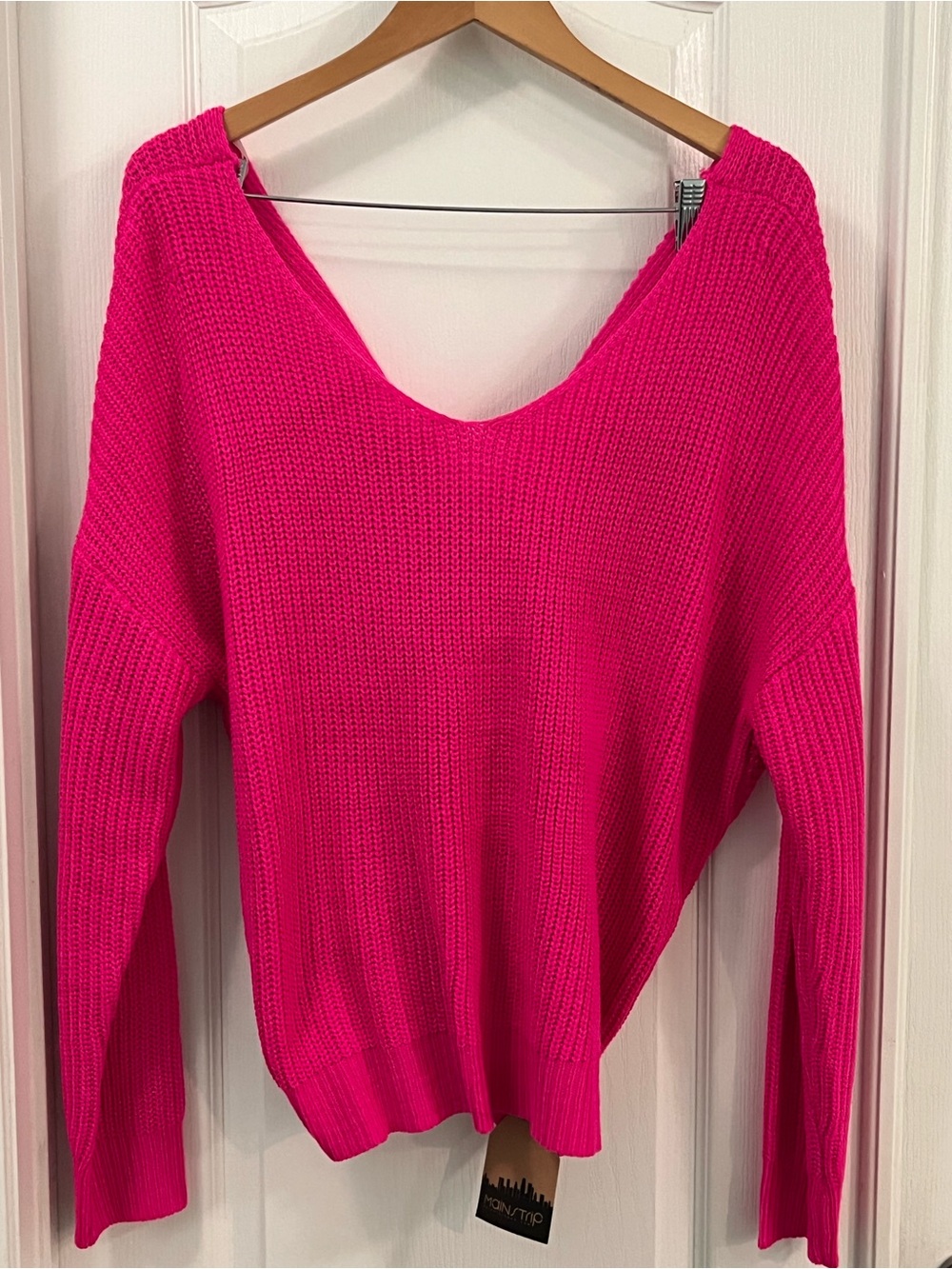 NWT Main Strip Hot Pink V-Neck Women's Sweater Large • Open Back with Knot